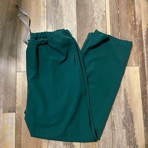Men’s Figs Scrub Pants, Size Large. Hunter Green